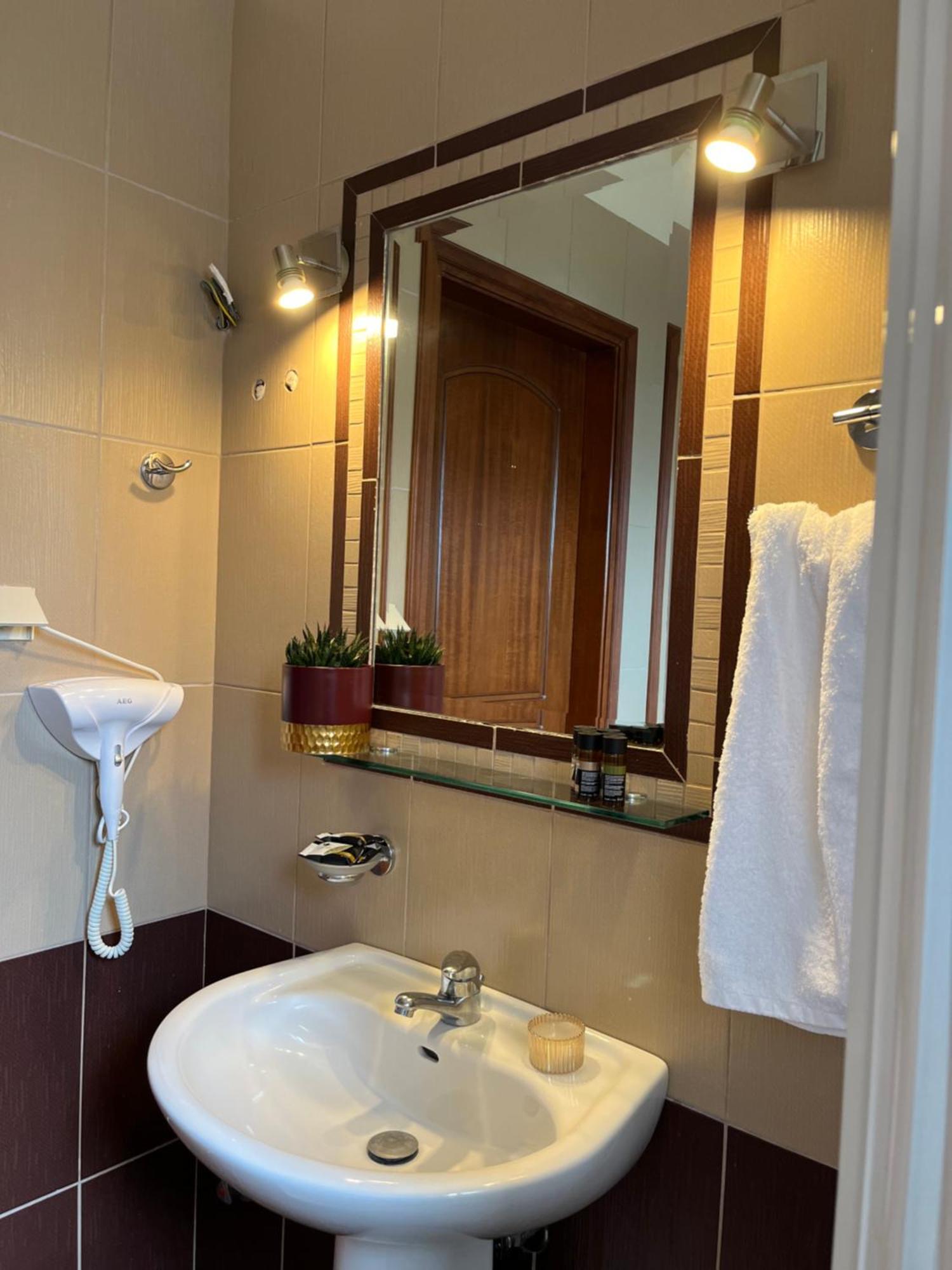 Agnanti Zitsas Hotel Extérieur photo